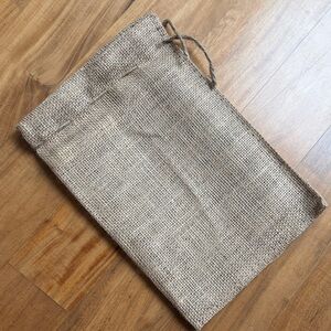 Burlap drawstring pouch
